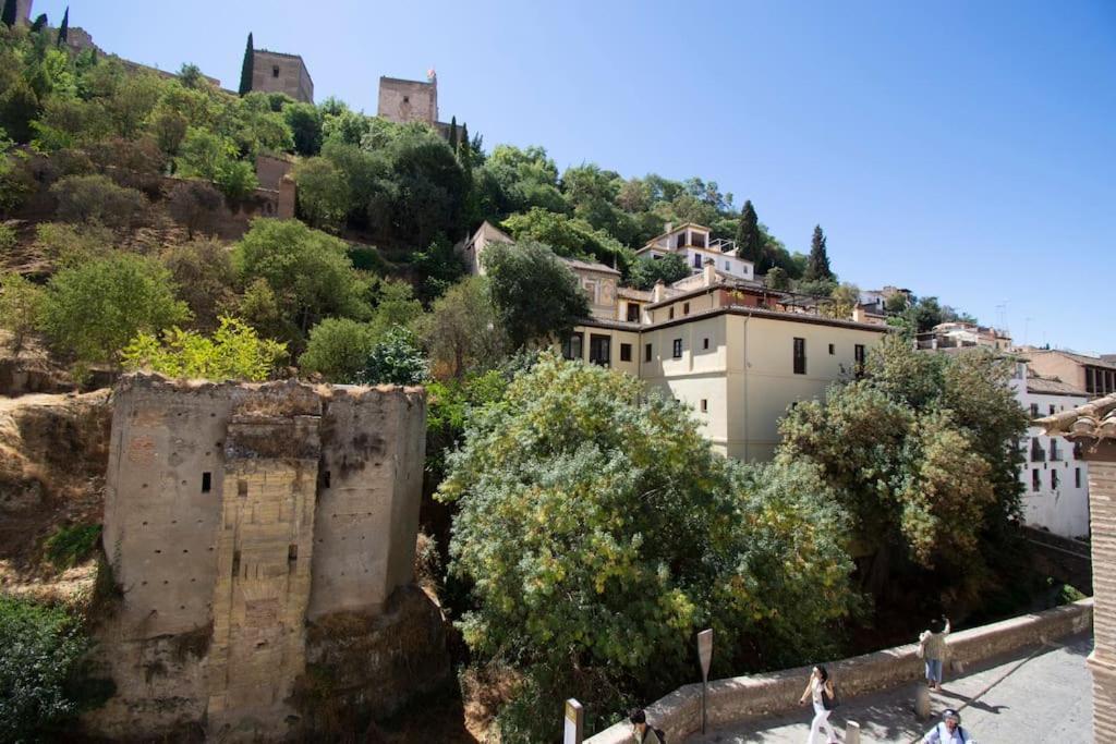Alhambra Enamora 1 -Paseo De Los Tristes View 1 -C Granada Luaran gambar